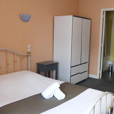 Hotel Duguesclin La Haye-Pesnel Eksteriør billede