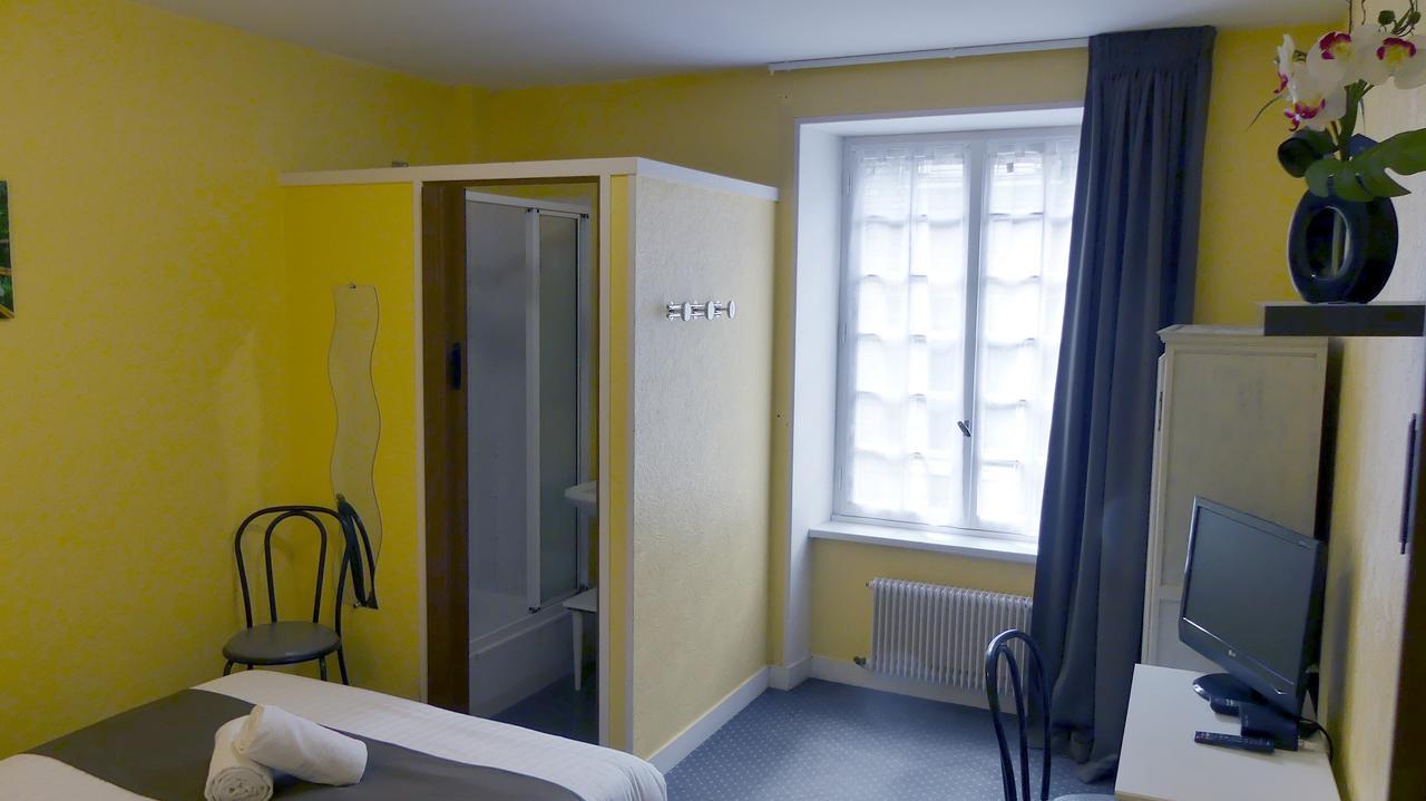 Hotel Duguesclin La Haye-Pesnel Eksteriør billede